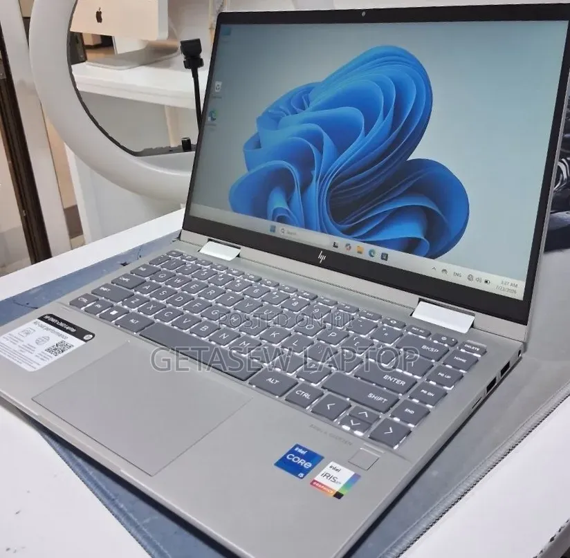 New Laptop HP Envy x360 8GB Intel Core i5 SSD 512GB