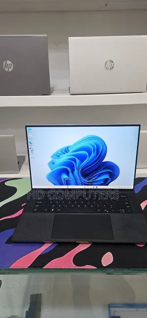 New Laptop Dell XPS 15 16GB Intel Core i7 SSD 512GB