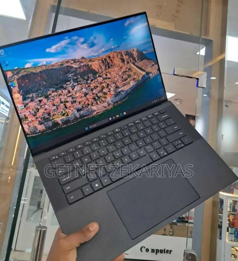 New Laptop Dell Precision 5560 16GB Intel Core i7 SSD 512GB