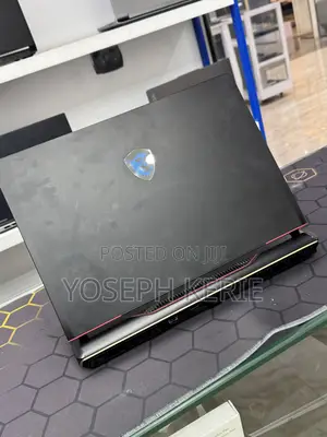 New Laptop MSI Raider GE68HX 13VI-202US 32GB Intel Core i9 SSD 1T