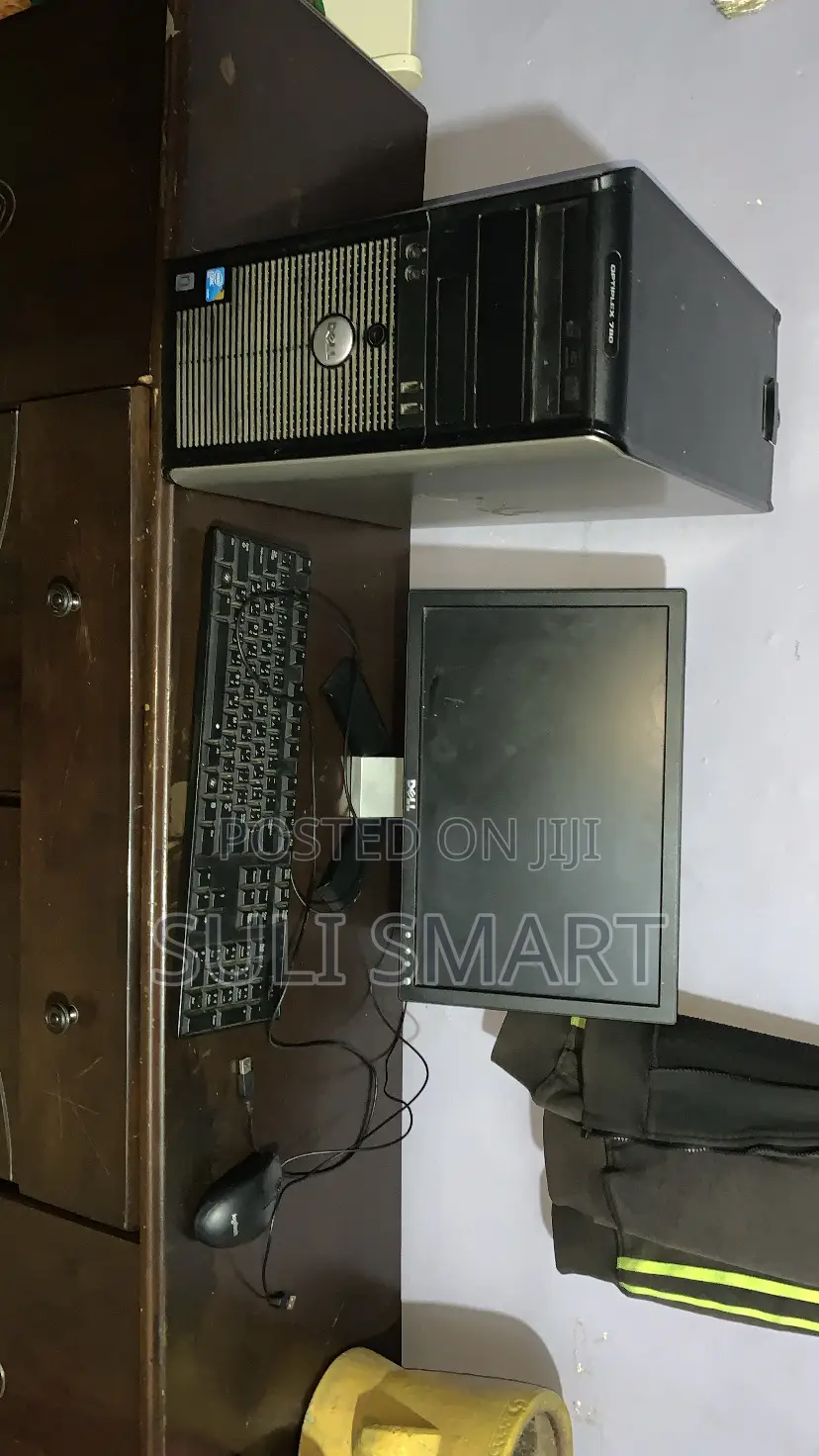 Desktop Computer Dell OptiPlex 780 2GB Intel Core 2 Duo HDD 512GB