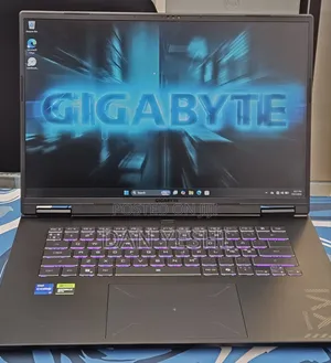 New Laptop Gigabyte GAMING A16 16GB Intel Core i7 SSD 1T