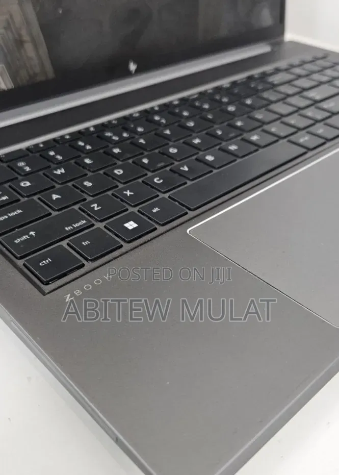 New Laptop HP ZBook Power G9 i7 16GB Intel Core i7 SSD 1T