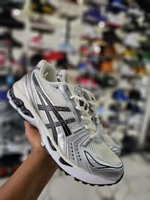 Asics High Master Quality Shoes