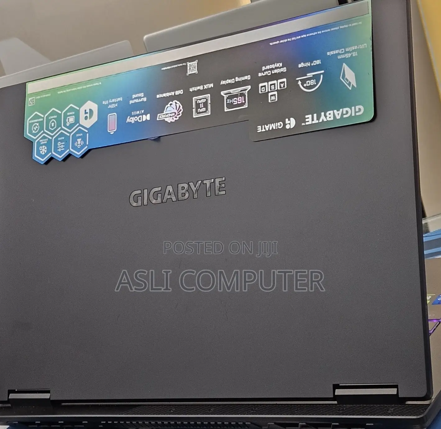 New Laptop Gigabyte GAMING A16 16GB Intel Core i7 SSD 1T