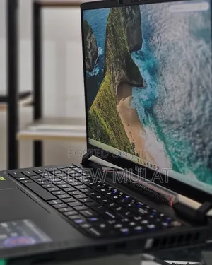 New Laptop MSI GE75 Raider 11UH 32GB Intel Core i9 SSD 1T