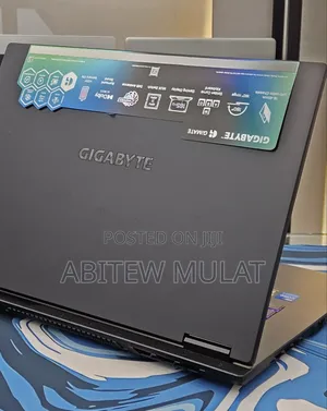 New Laptop Gigabyte GAMING A16 16GB Intel Core i7 SSD 1T