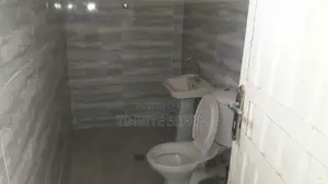 3bdrm Condo in Akaky Kaliti for sale