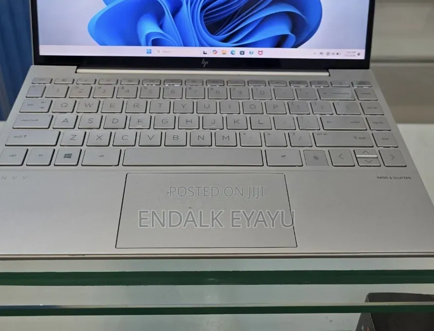New Laptop HP Envy 13 16GB Intel Core i5 SSD 512GB