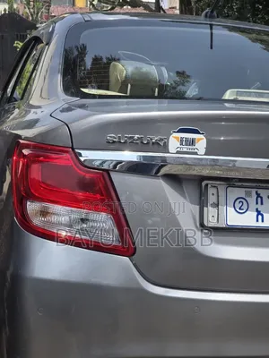 Suzuki Dzire 2022 Silver