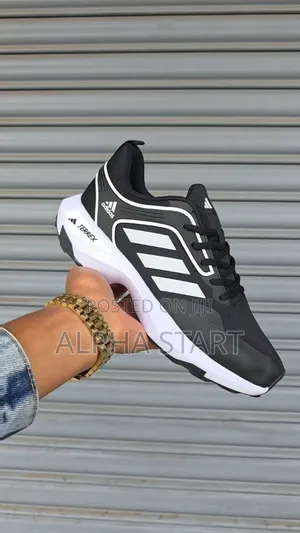 Adidas Yuio High Master Quality Smooth Sneakers Made in Vietnam