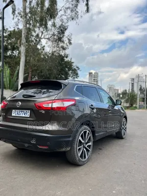 Nissan Qashqai 2017 Gray
