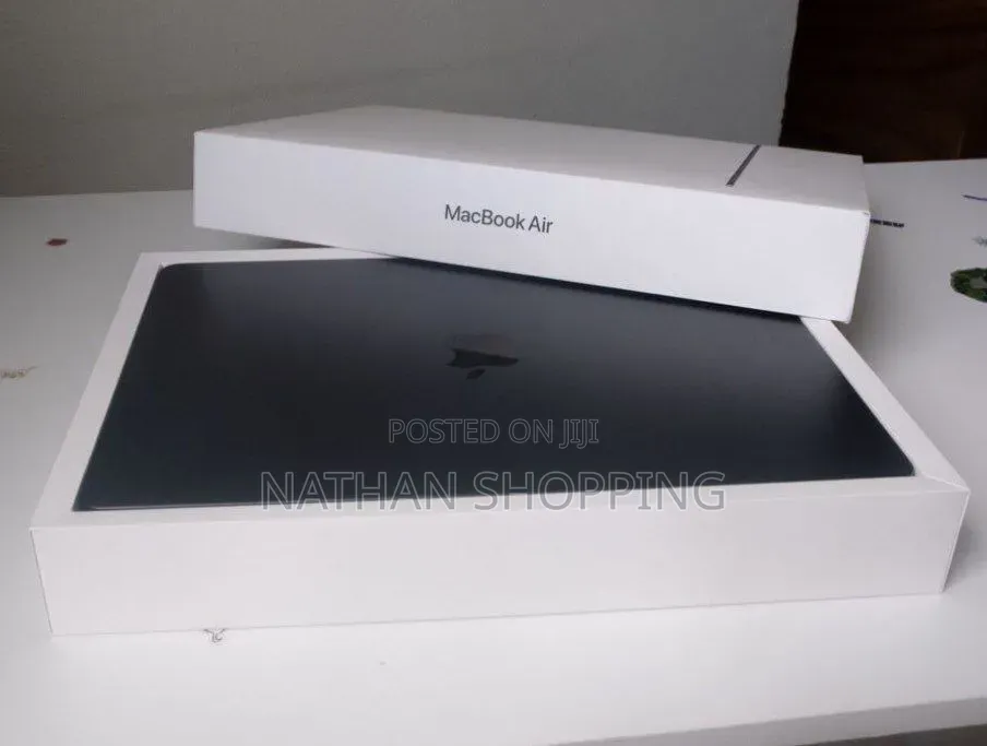 New Laptop Apple MacBook Air 2026 M5 16GB Apple M5 Max SSD 512GB