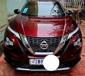 Nissan Juke 2021 Red