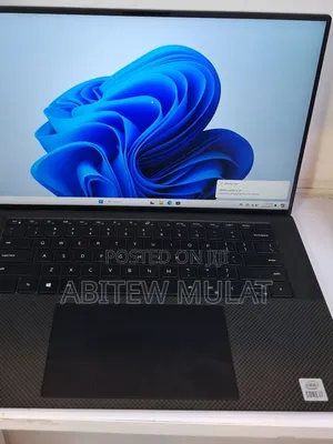 New Laptop Dell XPS 15 16GB Intel Core i7 SSD 512GB