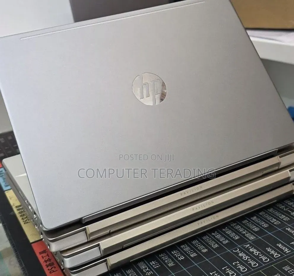 New Laptop HP Pavilion 15 8GB Intel Core i5 HDD+SSD 256GB