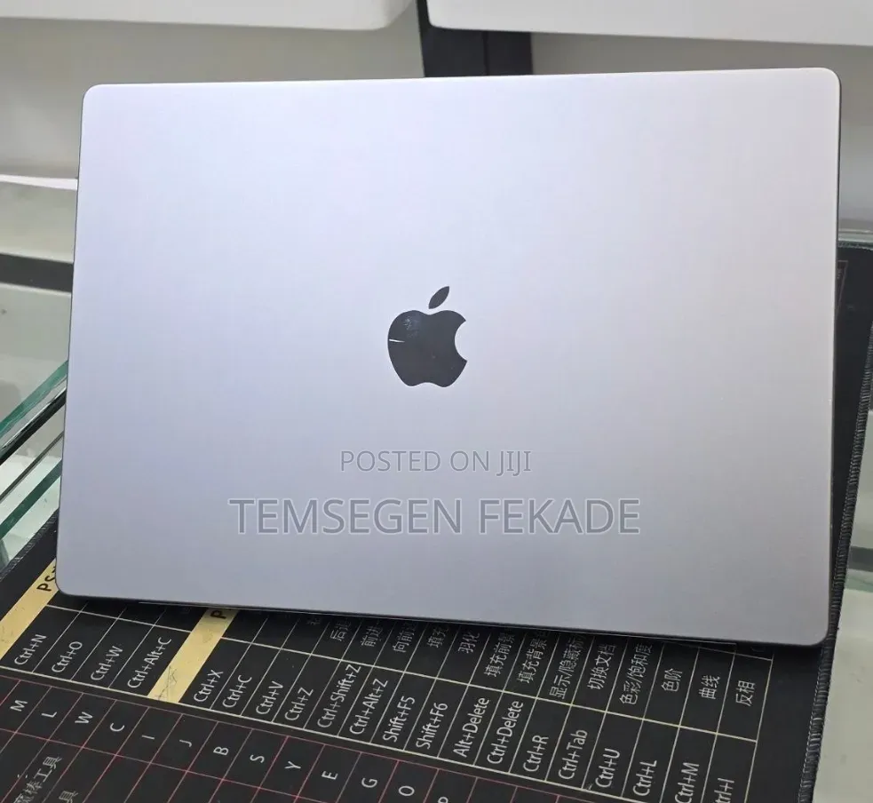 New Laptop Apple MacBook Pro 2021 M1 Max 32GB Apple M1 Max SSD 1T