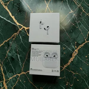 9.Apple AirPods 3 - አዲስ በካርቶኑ ያለ