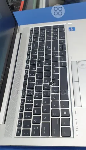New Laptop HP EliteBook 840 G8 16GB Intel Core i7 SSD 512GB
