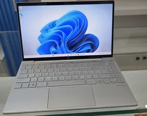 New Laptop HP Envy 13 16GB Intel Core i5 SSD 512GB