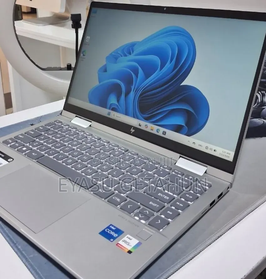New Laptop HP Envy x360 8GB Intel Core i5 SSD 512GB