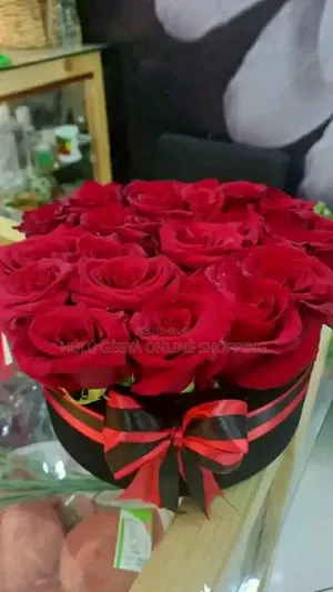 Premium Fresh Rose Bouquet , Gift Box and Flower Basket Sets