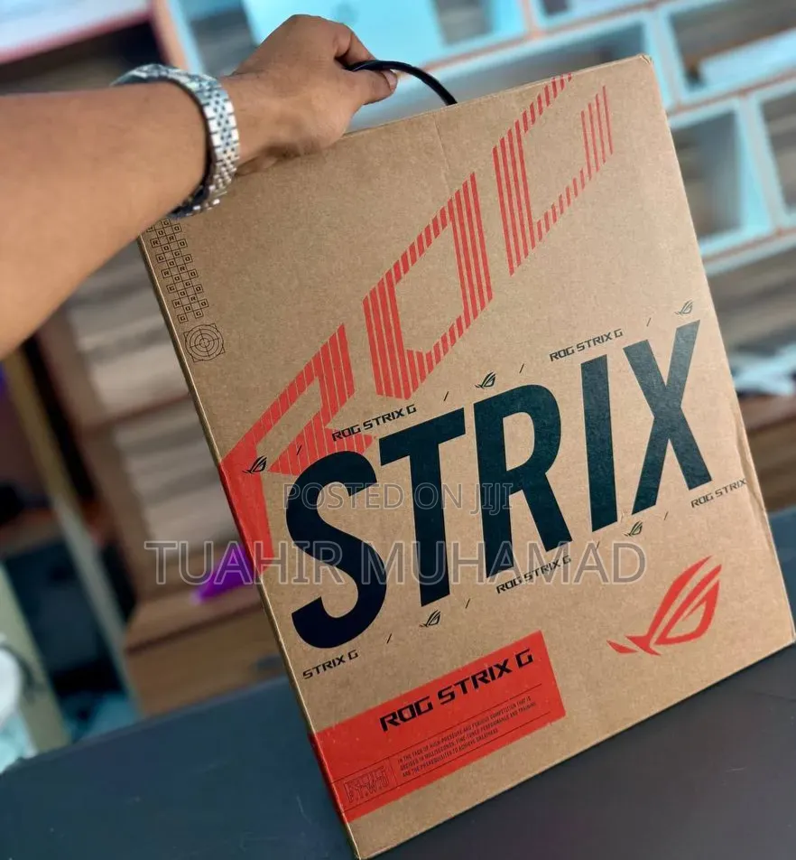 New Laptop Asus ROG Strix G15 16GB Intel Core i7 SSD 1T