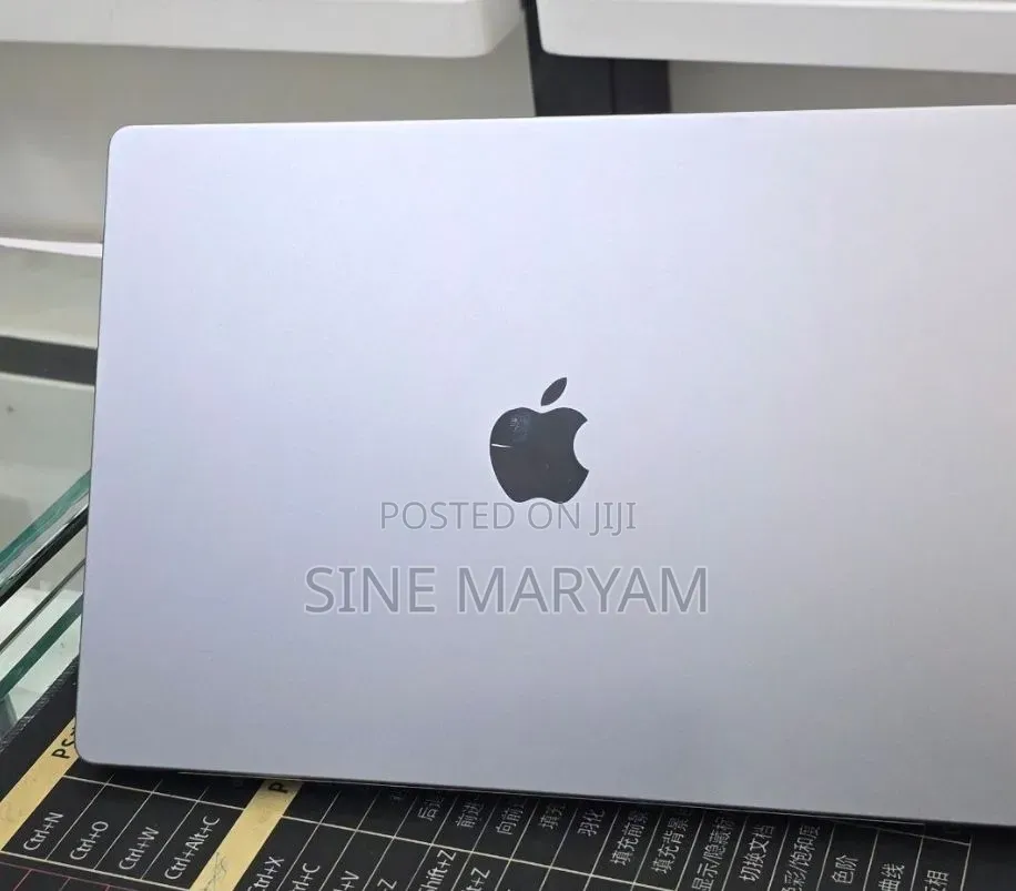 New Laptop Apple MacBook Pro 2021 M1 Max 32GB Apple M1 Max SSD 1T