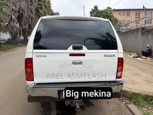 Toyota Hilux 2008 White