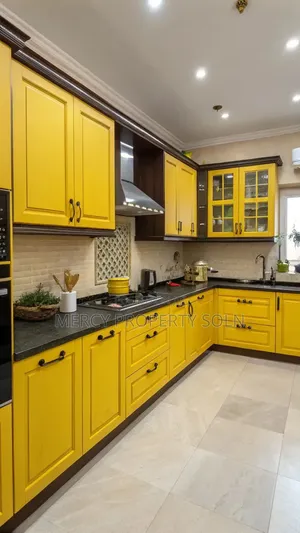 8bdrm House in Bole for sale