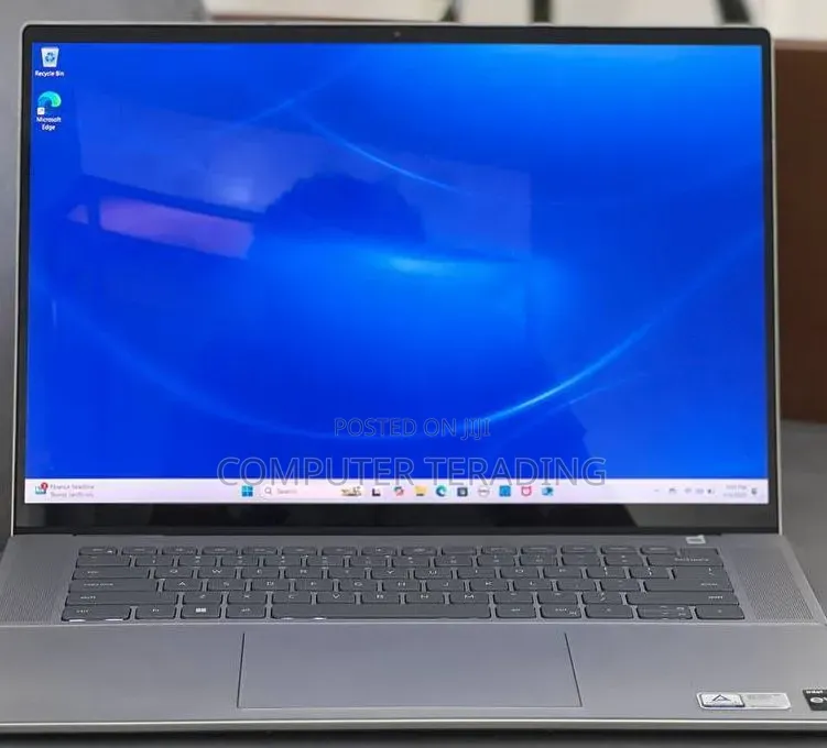 New Laptop Dell Inspiron 15 16GB Intel Core i7 SSD 512GB
