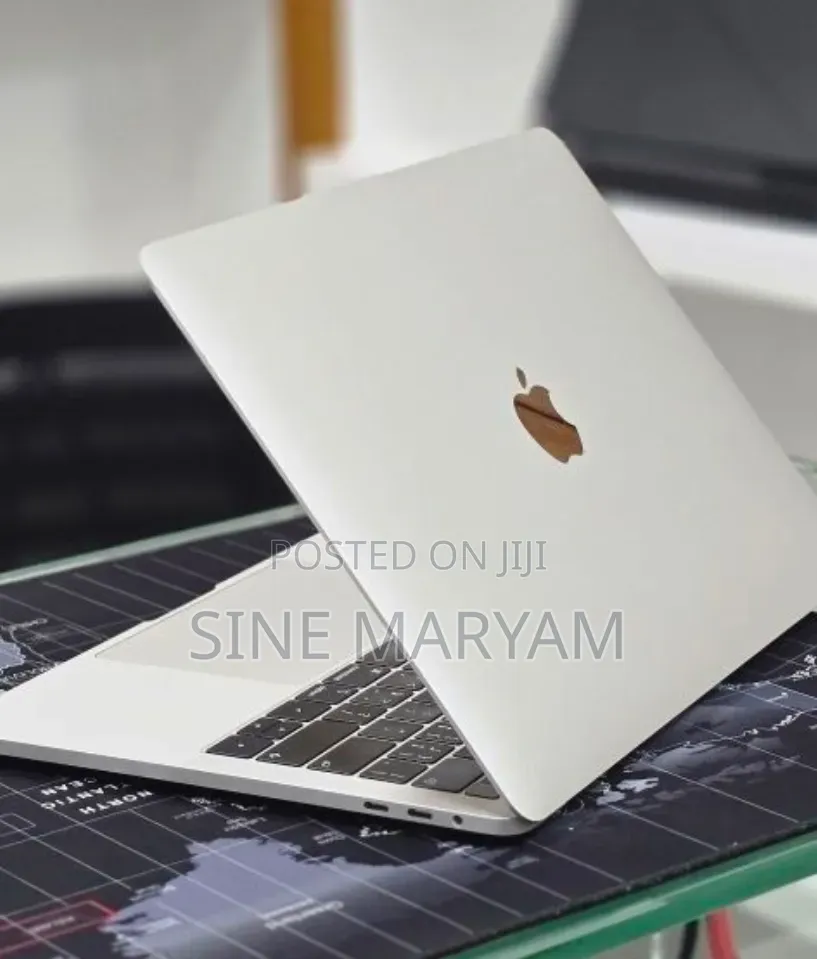 New Laptop Apple MacBook Pro 2019 16GB Intel Core i7 SSD 512GB