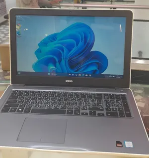 New Laptop Dell Inspiron 15 8GB Intel Core i7 SSD 1T