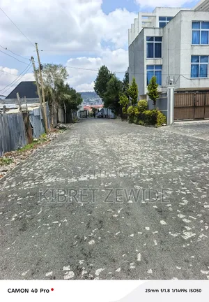 3bdrm House in Kibert Zewdie, Yeka for sale