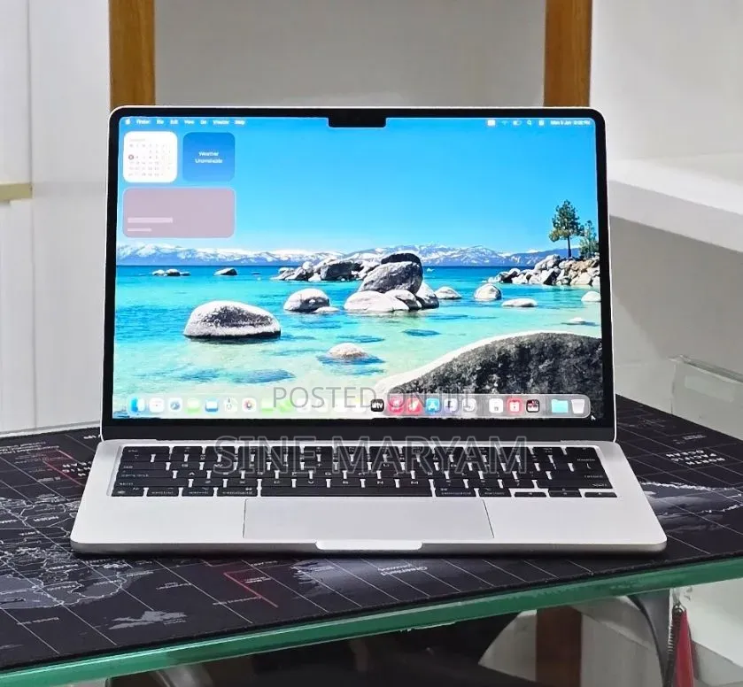 New Laptop Apple MacBook Air 2022 M2 8GB Apple M2 SSD 256GB