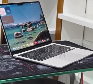 New Laptop Apple MacBook Air 2022 M2 8GB Apple M2 SSD 256GB