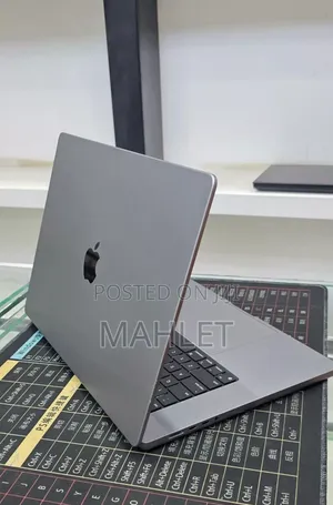 New Laptop Apple MacBook Pro 2021 M1 Max 32GB Intel Core i9 SSD 1T