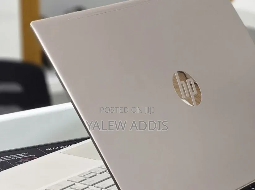 New Laptop HP Pavilion 15 8GB Intel Core i5 SSD 512GB