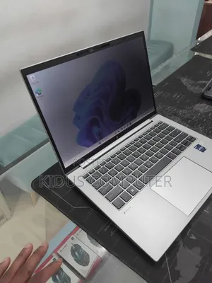 New Laptop HP ZBook 14 16GB Intel Core i7 SSD 512GB