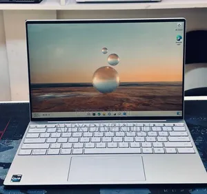 New Laptop Dell XPS 13 16GB Intel Core i5 SSHD (Hybrid) 512GB
