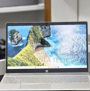 New Laptop HP Pavilion 15 8GB Intel Core i5 SSD 512GB