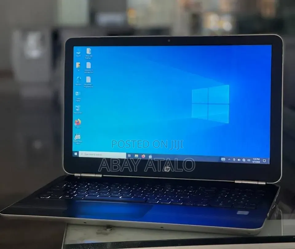 New Laptop HP Pavilion 15 8GB Intel Core i5 HDD 1T