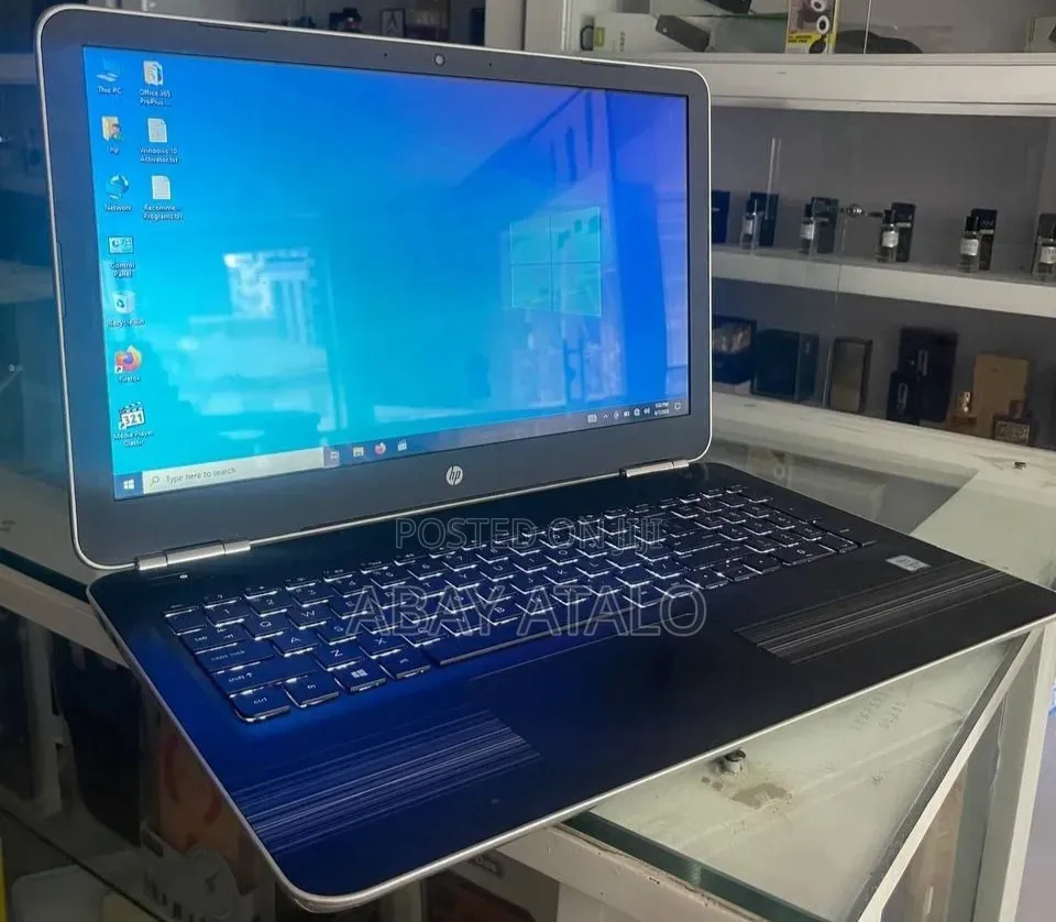 New Laptop HP Pavilion 15 8GB Intel Core i5 HDD 1T
