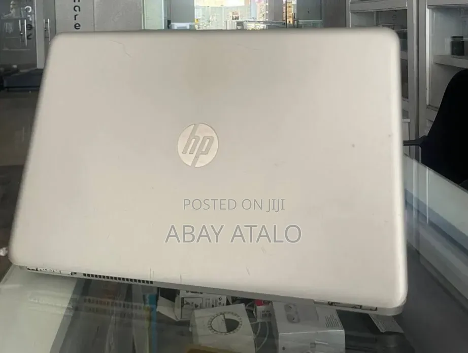 New Laptop HP Pavilion 15 8GB Intel Core i5 HDD 1T