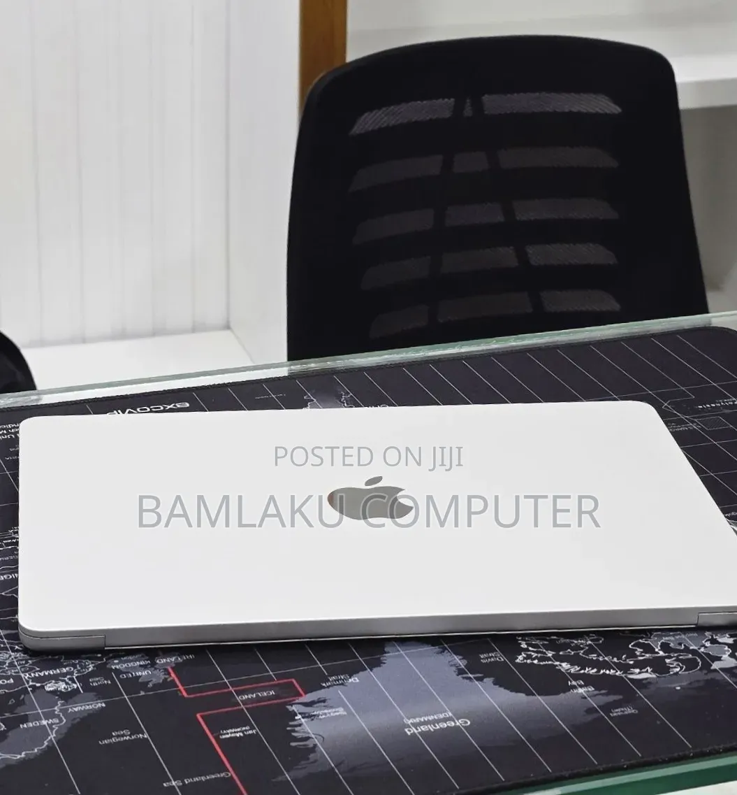 New Laptop Apple MacBook Air 2022 M2 8GB Apple M2 SSD 256GB