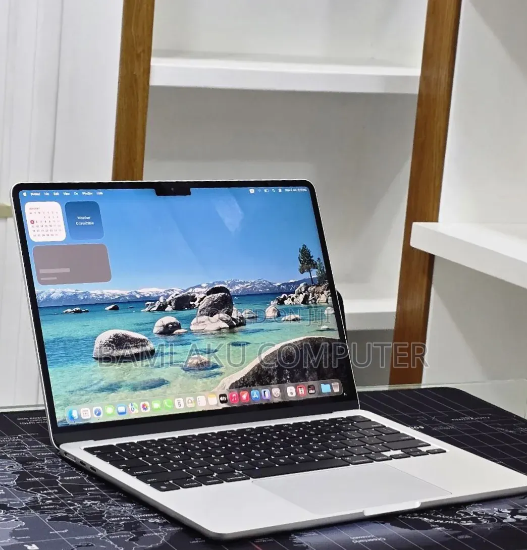New Laptop Apple MacBook Air 2022 M2 8GB Apple M2 SSD 256GB