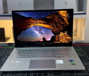 New Laptop HP Envy x360 8GB Intel Core i7 SSD 512GB