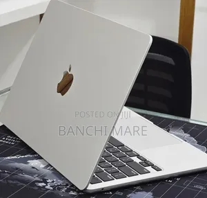 New Laptop Apple MacBook Air 2022 M2 8GB Apple M2 SSD 256GB