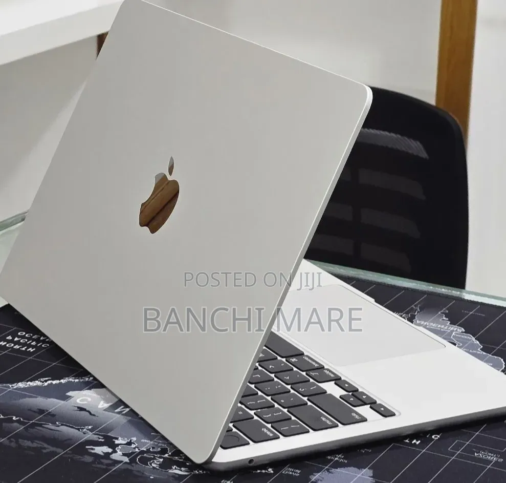 New Laptop Apple MacBook Air 2022 M2 8GB Apple M2 SSD 256GB