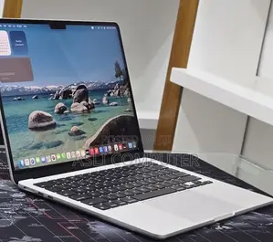 New Laptop Apple MacBook Air 2022 M2 8GB Apple M2 SSD 256GB